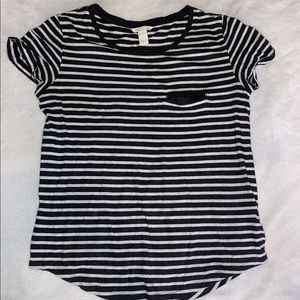 H&M, Small Basic Tee